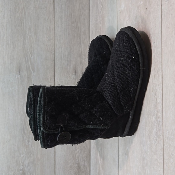 Ugg Australia Women 3176 Mountain Quilted Sweater Cardi Boots shoes sz 7 - Picture 1 of 13
